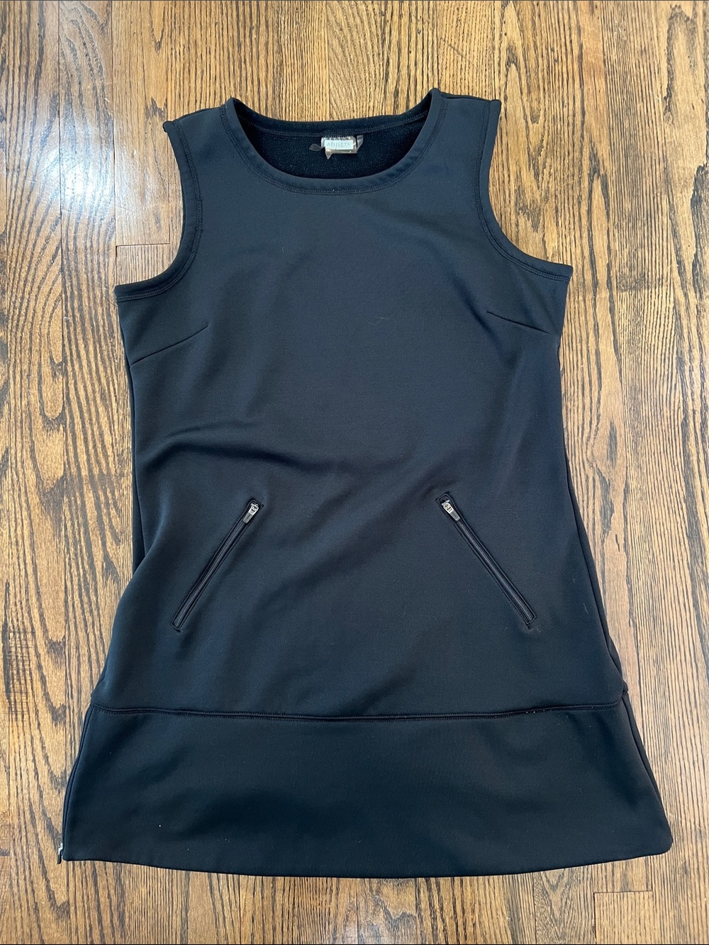 Athleta Black Sleeveless Zip-Pocket Shift Dress